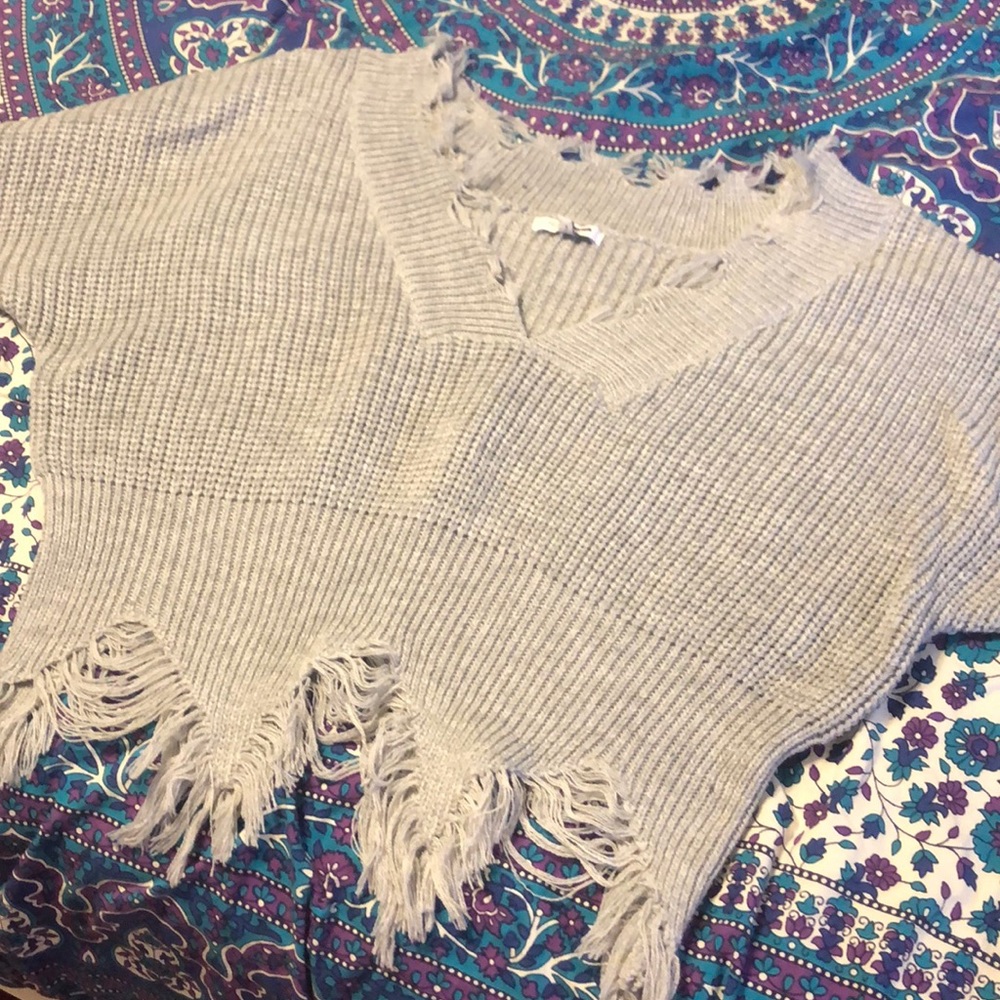 Fashion nova distressed crop sweater NWT